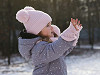 Detská zimná čiapka s brmbolcami