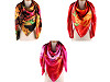 Grand foulard satiné à fleurs, 130 x 135 cm