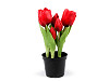 Tulipes artificielles dans un pot