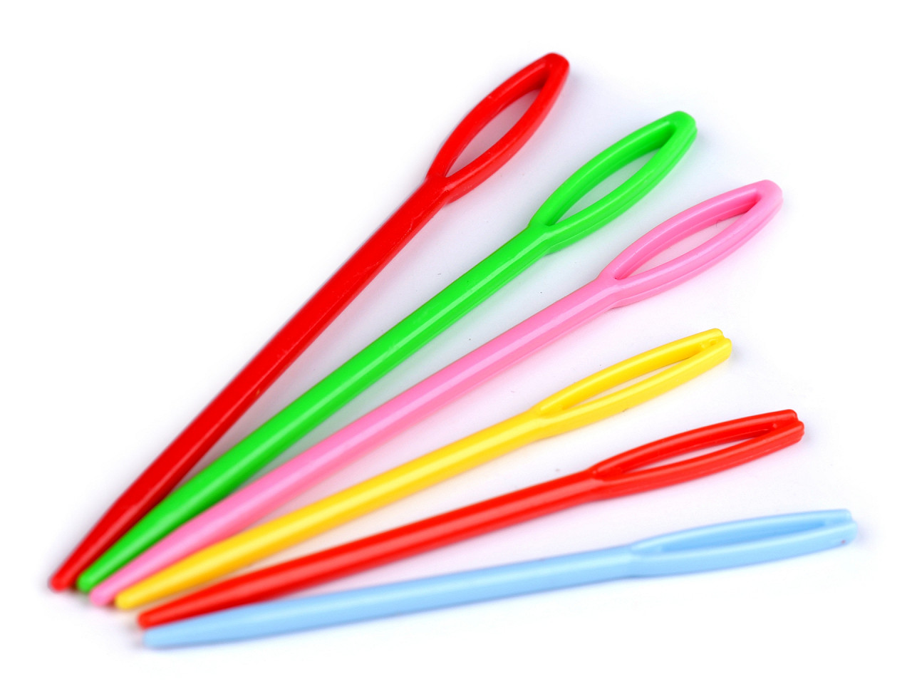 Plastic needles blunt mix of sizes, mix of sizes, 6 pcs