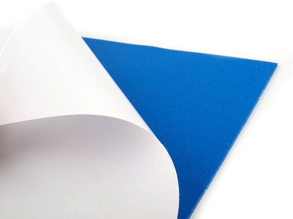 Samolepicí pěnová guma Moosgummi 20x30 cm, malé, 10 černá