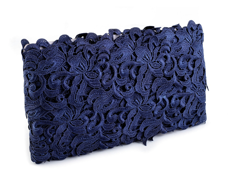 Vyšívaná krajka šíře 70-75 mm, střední, 16 krémová nejsvět.