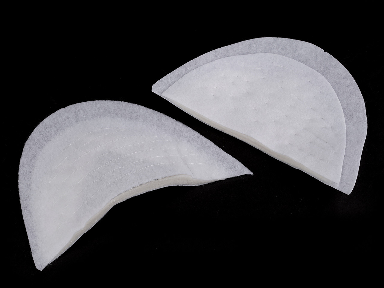 Vycpávky ramenní prošité kabátové tloušťka 20 mm, střední, 1 (20x11,5 cm) bílá