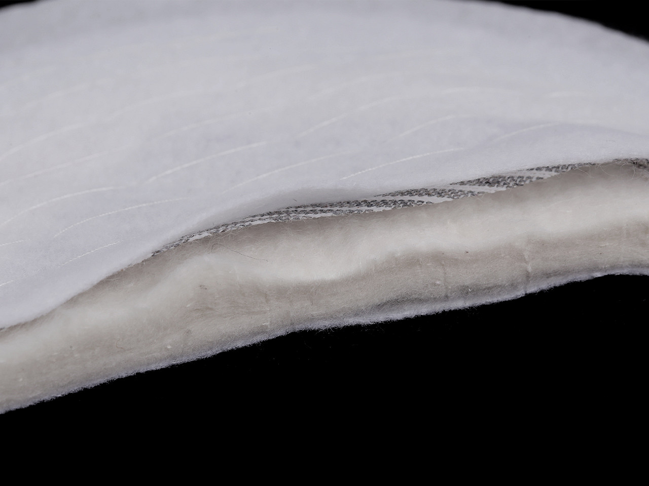 Vycpávky ramenní prošité kabátové tloušťka 20 mm, střední, 3 (24x13,5 cm) bílá