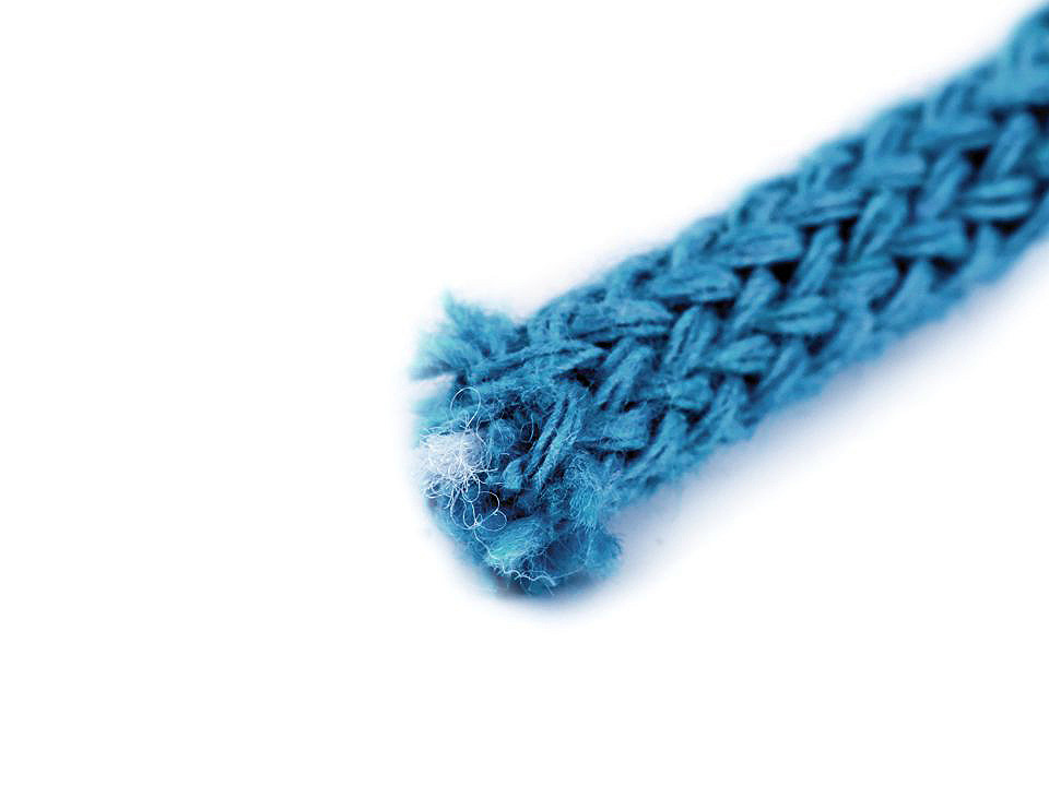 Provázková příze 100 m Cordy, střední, 22 (8009) červená rumělka