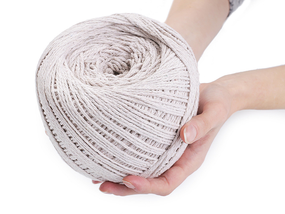 Bavlnená priadza macrame Ø2-2,5 mm rozčesávacia