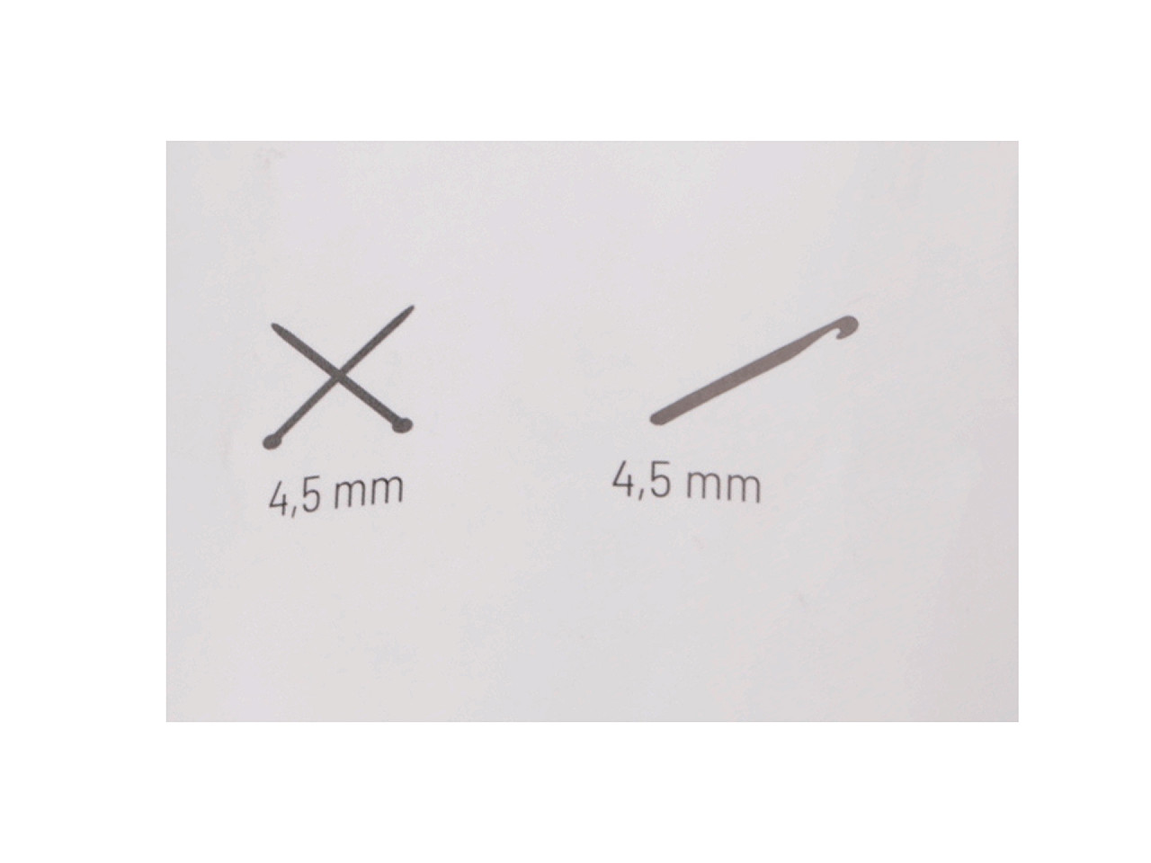 Pletací příze Poppy 100 g, střední, 8 černá