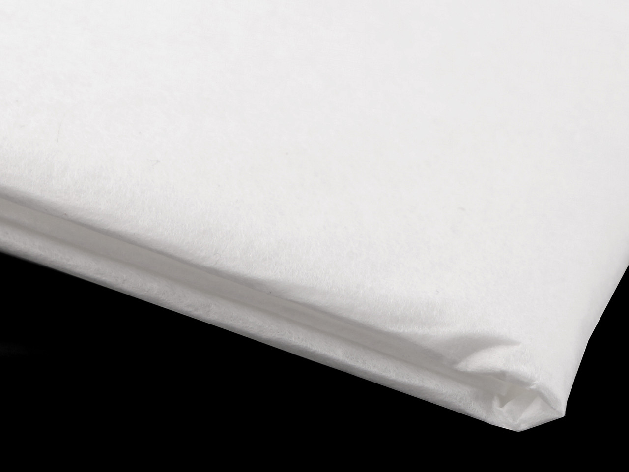 Netkaná textília na strihy Perlan 45 g/m² šírka 95 cm