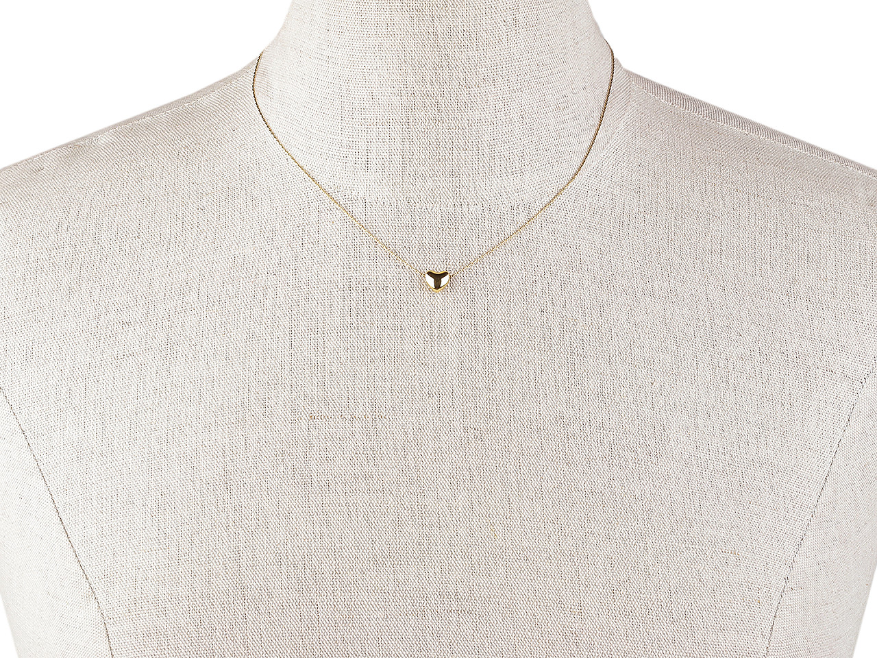 Náhrdelník z nerezové oceli srdce, střední, 5 stříbrná