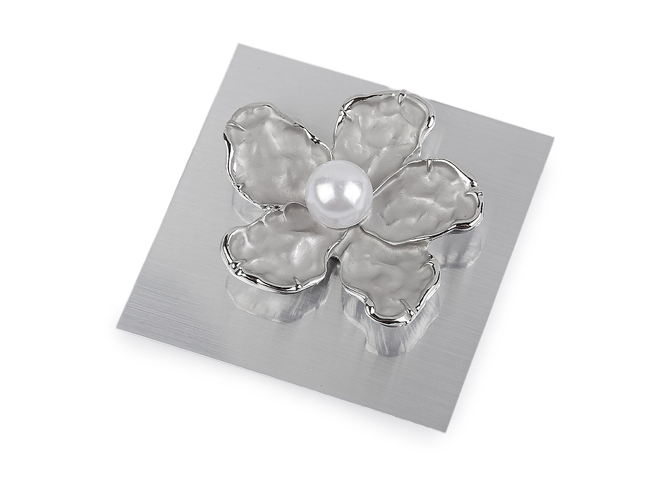 Magnetická brošňa kvet s perlou