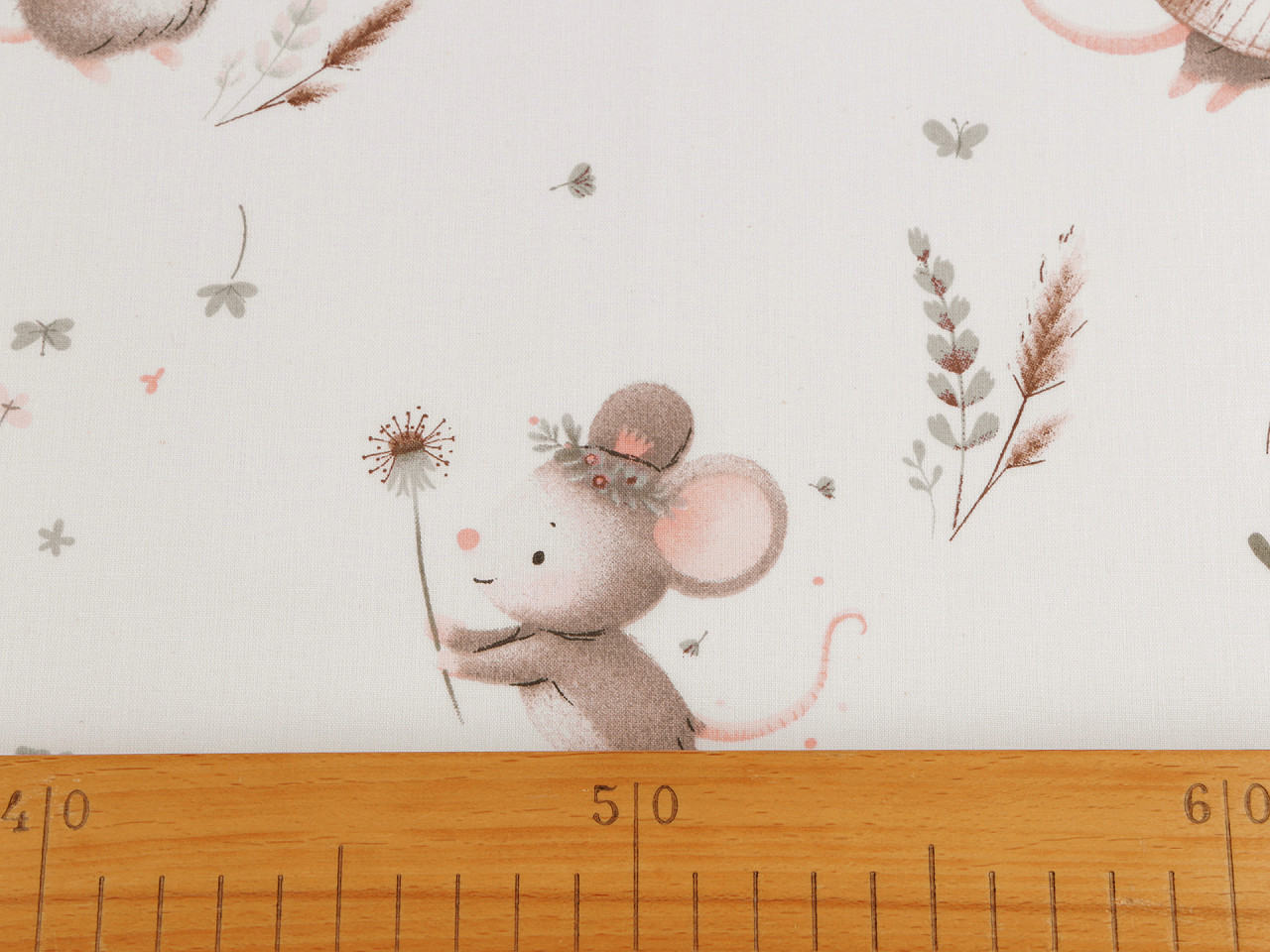 Bavlněná látka / plátno medvěd, myška, střední, 1 (1002t) bílá myš