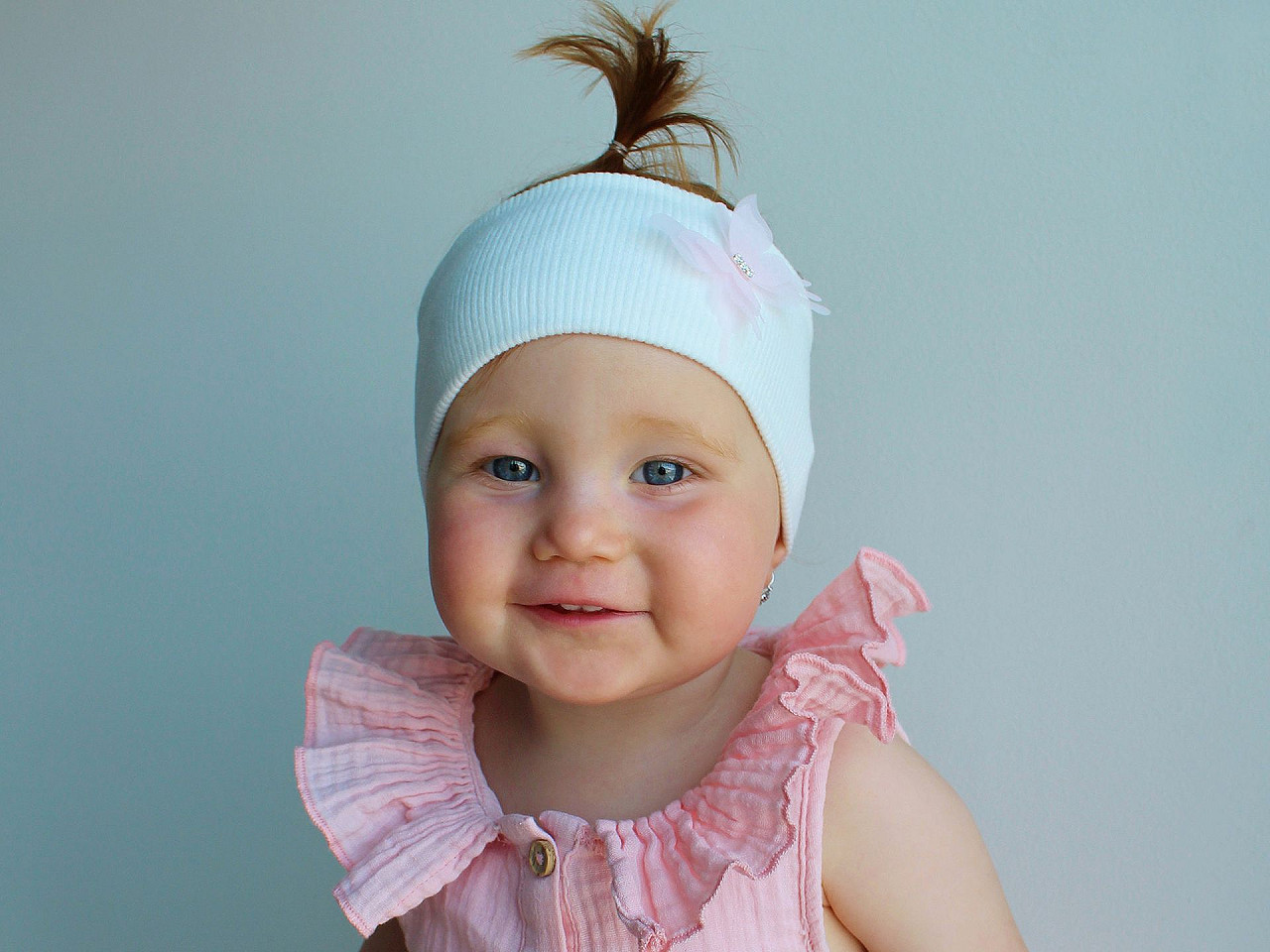 Motýl s broušenými kamínky k našití a nalepení, třívrstvý 3D, střední, 2 růžová sv.