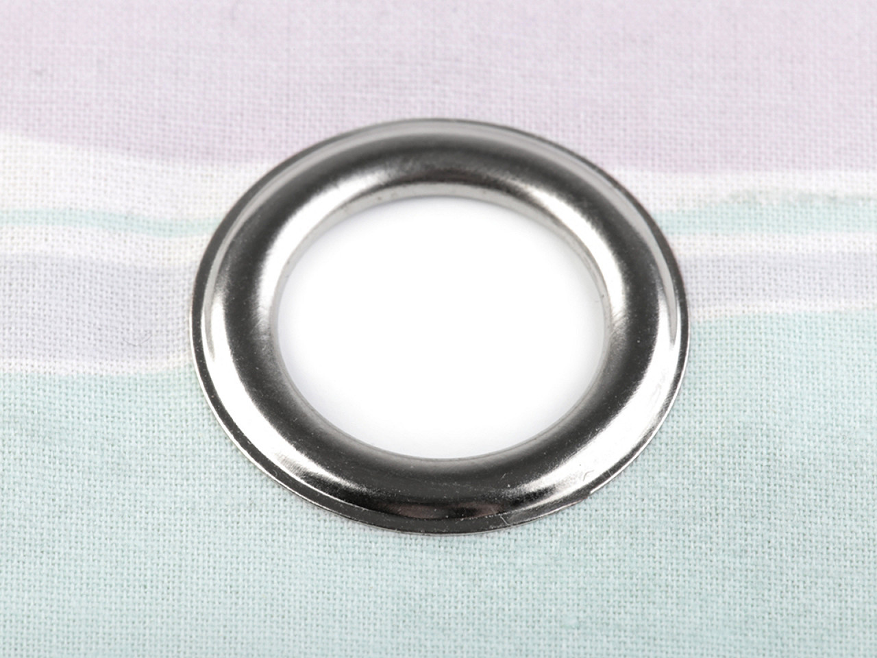 Piston na nitovanie priechodiek vnútorný Ø22 mm