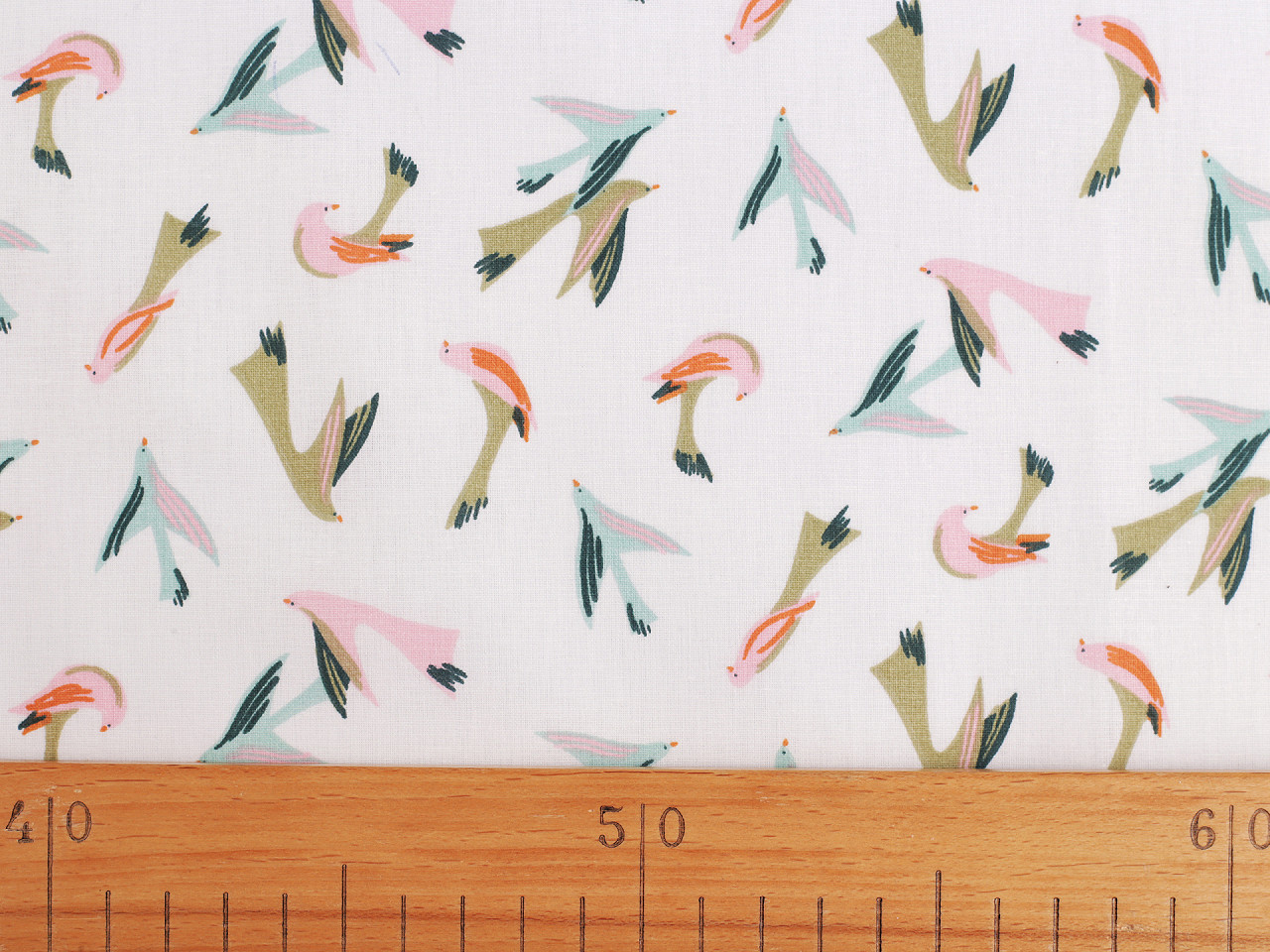 Bavlněná látka / plátno ptáček, střední, 3 krémová nejsvět.