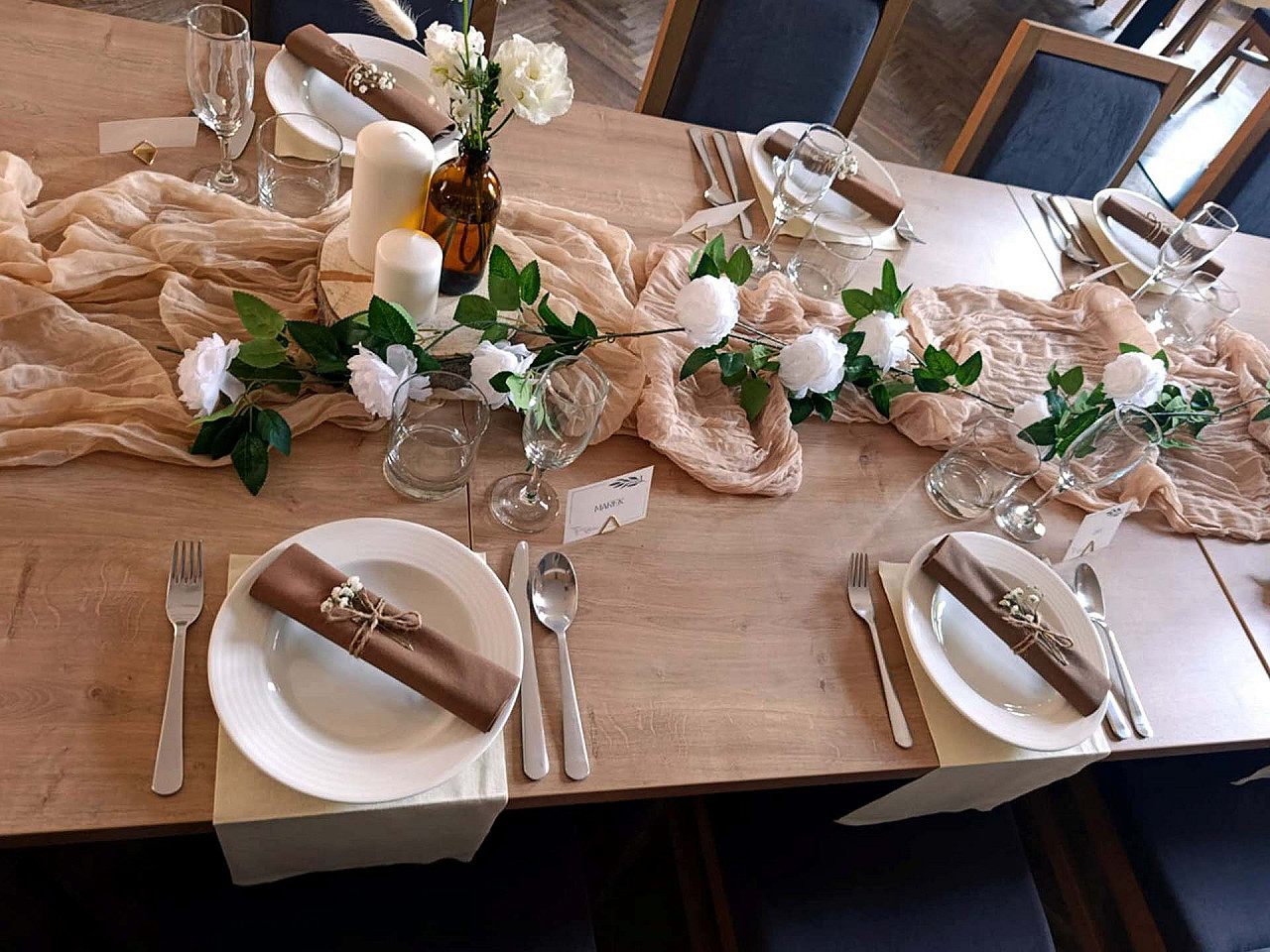 Umělá girlanda popínavá růže, střední, 2 krémová nejsvět.