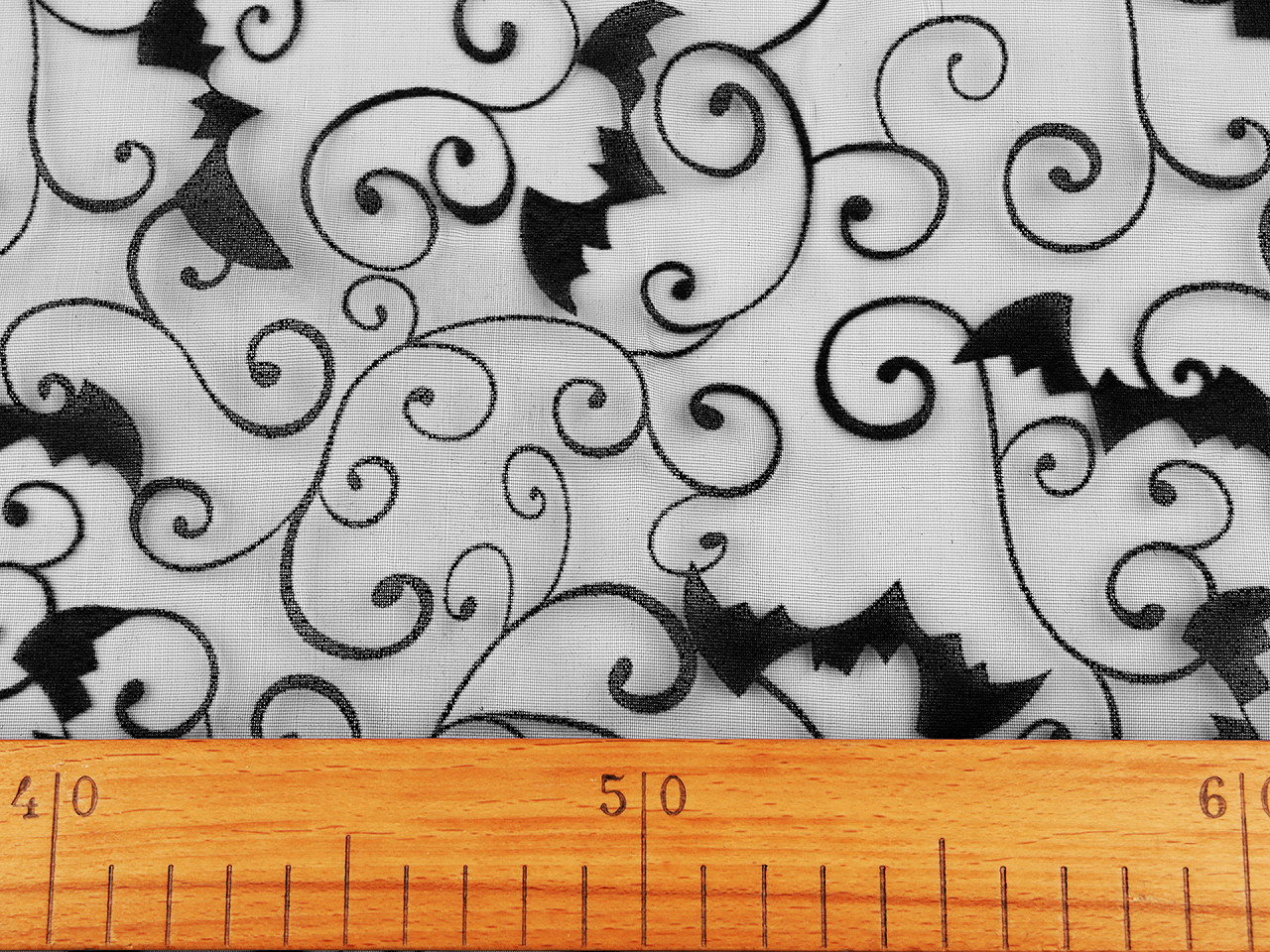 Organza netopýr, střední, 1 černá