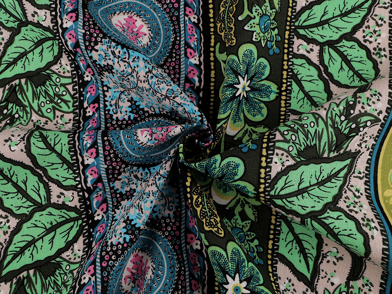 Bavlněná látka / plátno s řidší vazbou orientální, střední, 2 korálová