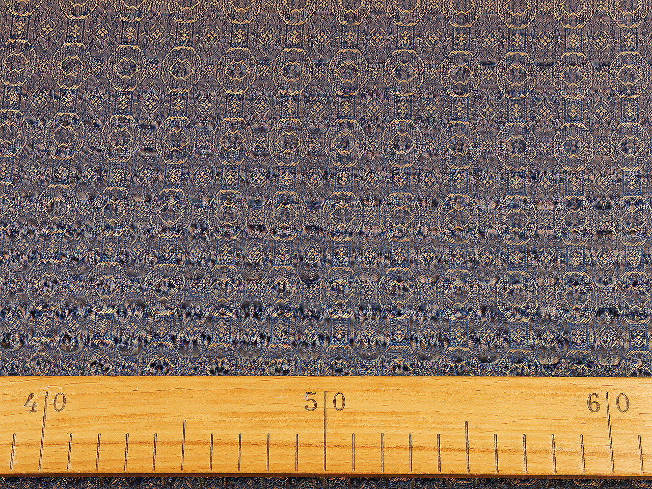 Oděvní brokátová látka s kovovým leskem, střední, 2 modrošedá