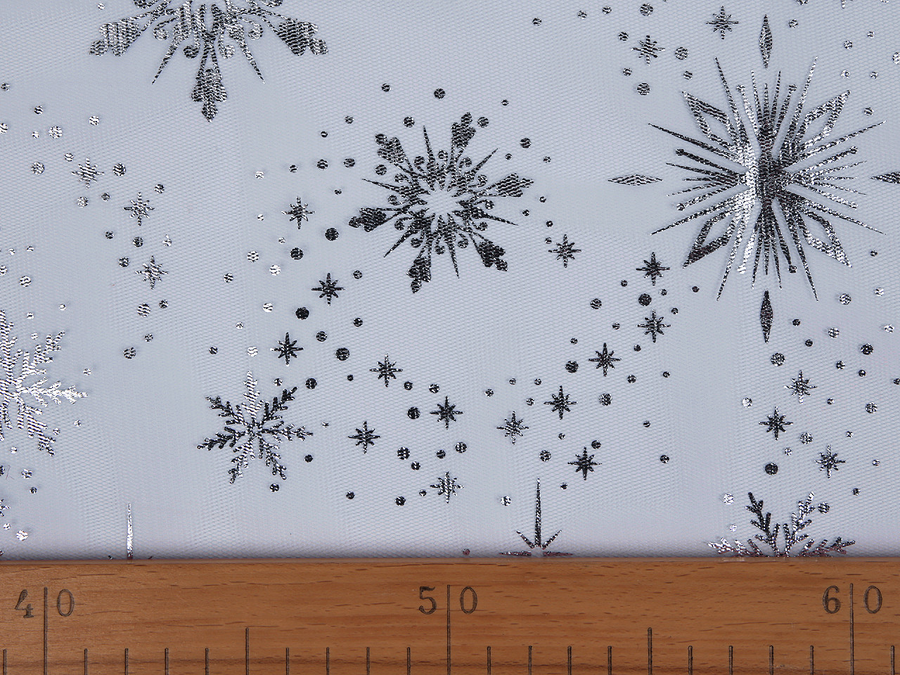 Tyl se vzorem po obou stranách, střední, 2 modrá ledová stříbrná