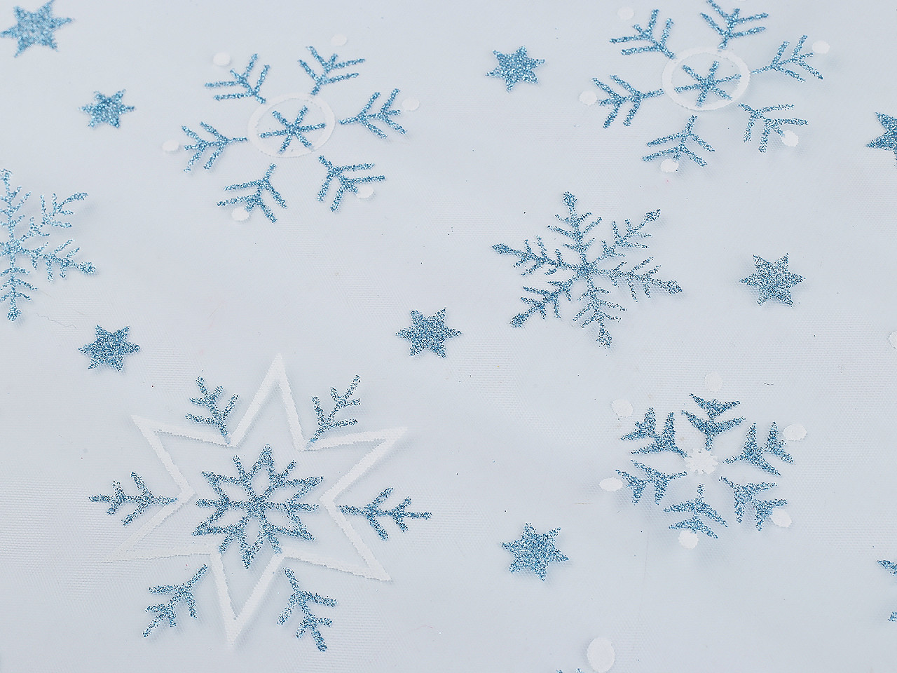 Tyl vánoční vločky s glitry, střední, modrá světlá