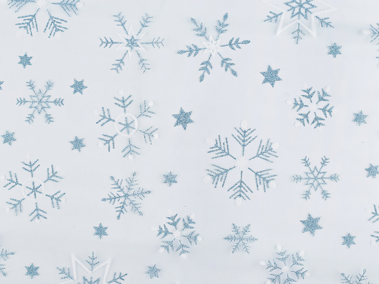 Tyl vánoční vločky s glitry, střední, modrá světlá