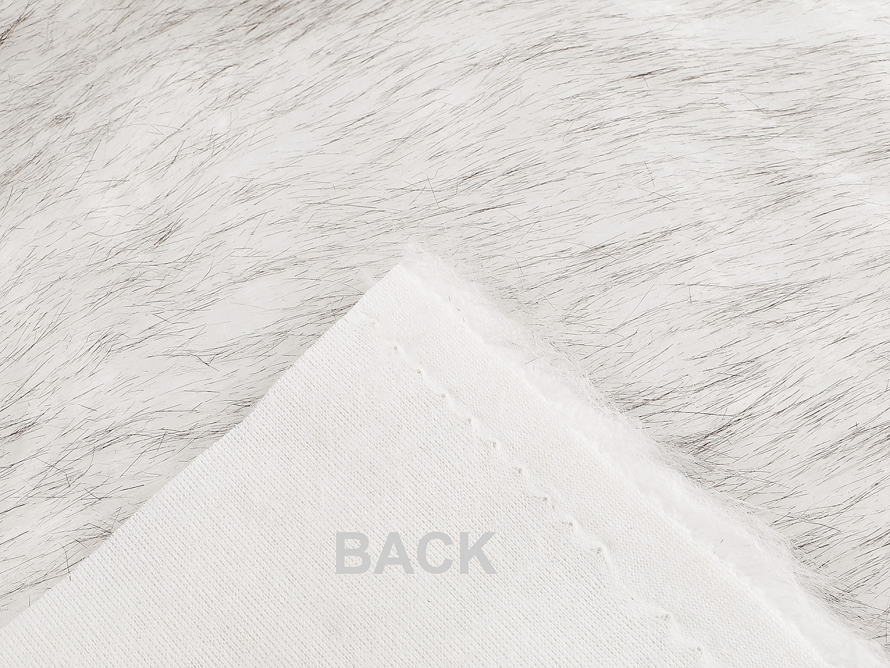 Kožešina Richard, střední, 1 bílá černá