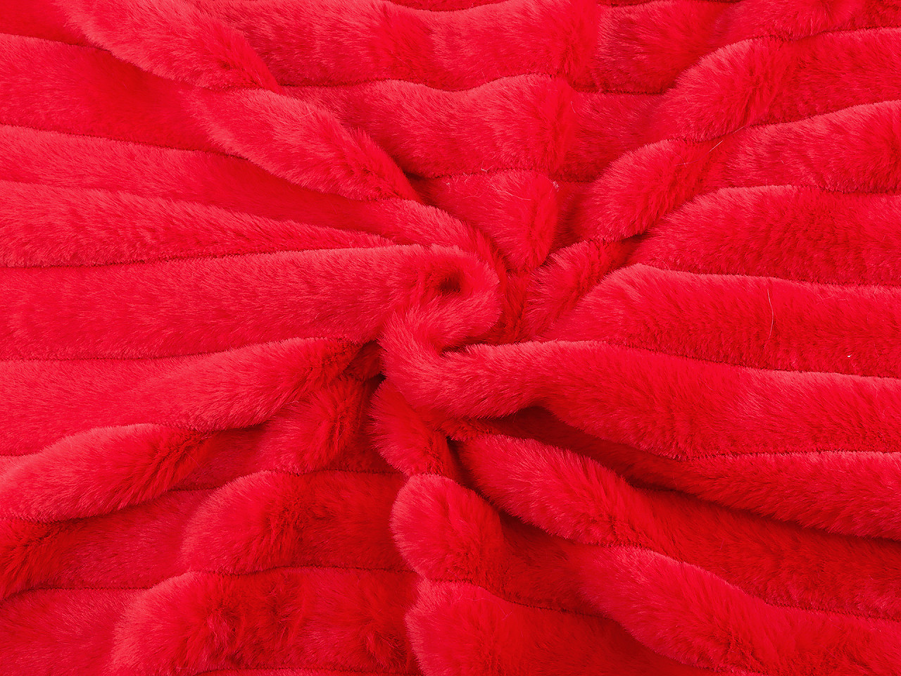 Kožešina s pruhy / imitace činčily, střední, 8 černá