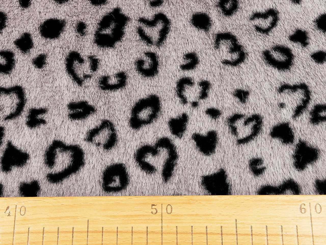 Kožešina zvířecí vzor, střední, 1 bílá