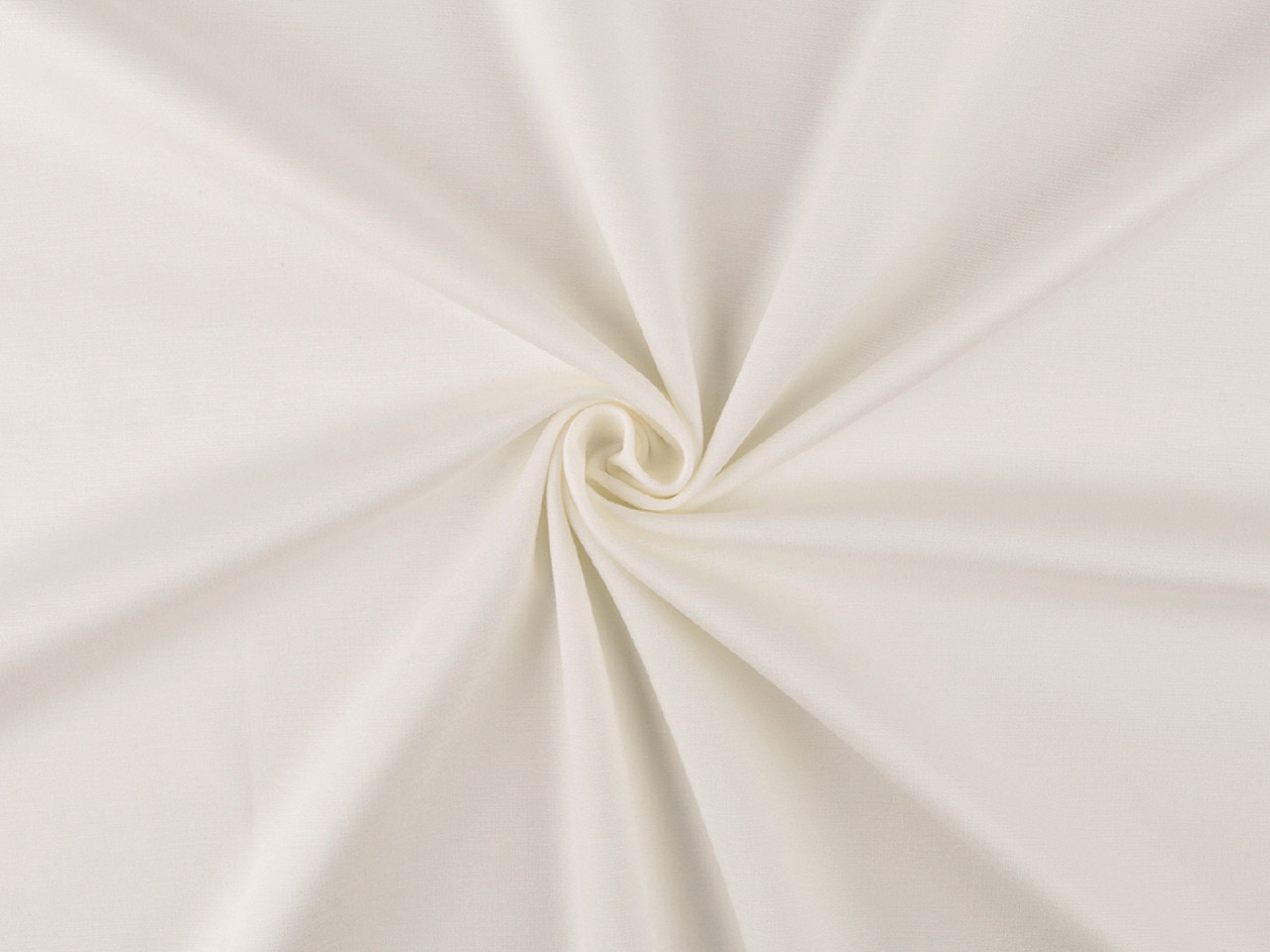 Úplet viskózový hrubší, střední, 3 (069) černá