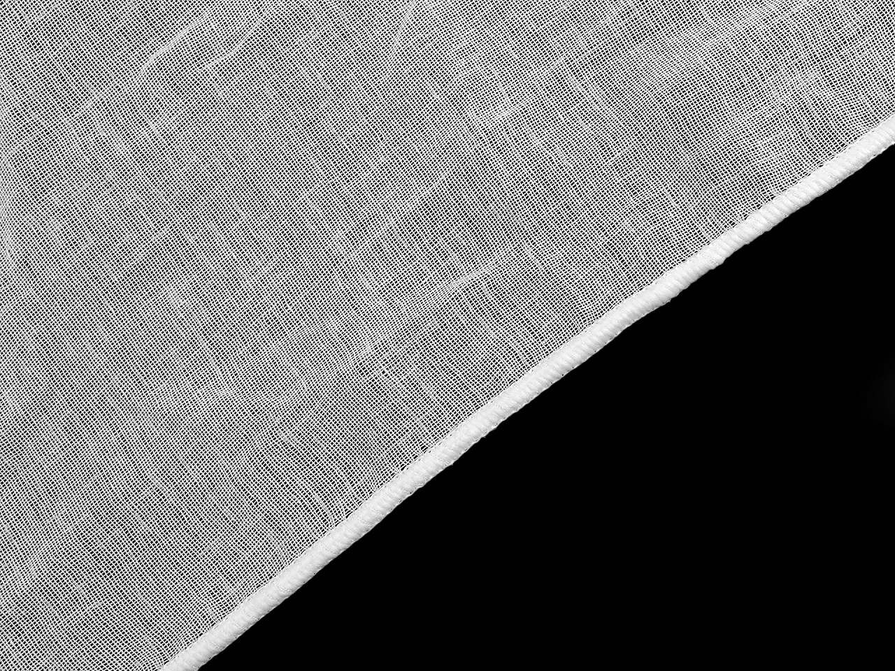 Záclona / voál s olůvkem se strukturou připomínající len šíře 300 cm, střední, bílá