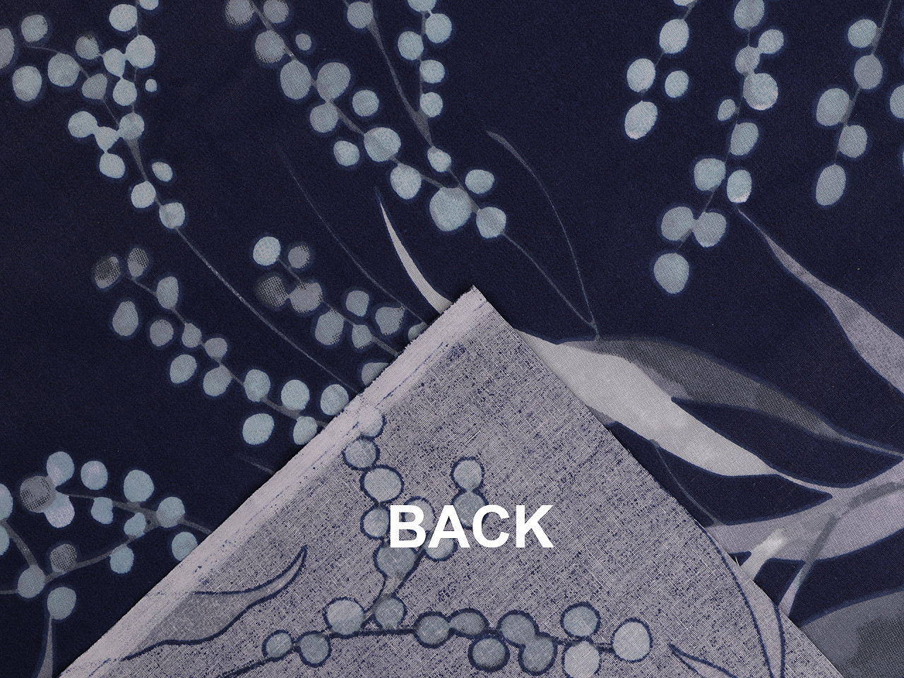 Bavlněná látka / plátno listy / rostliny šíře 220 cm, střední, 1 pudrová