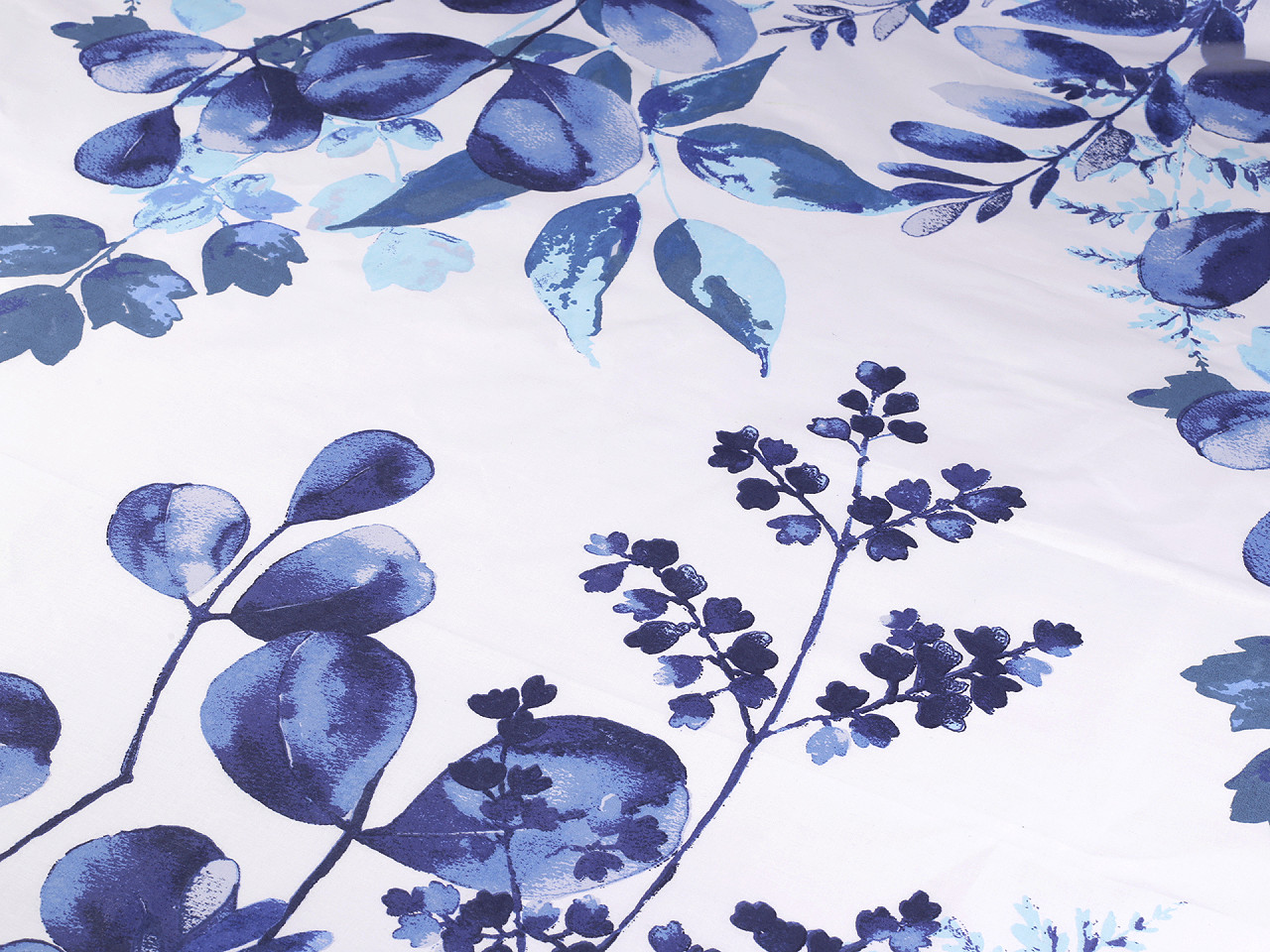 Bavlněná látka / plátno listy šíře 220 cm, střední, bílá modrá