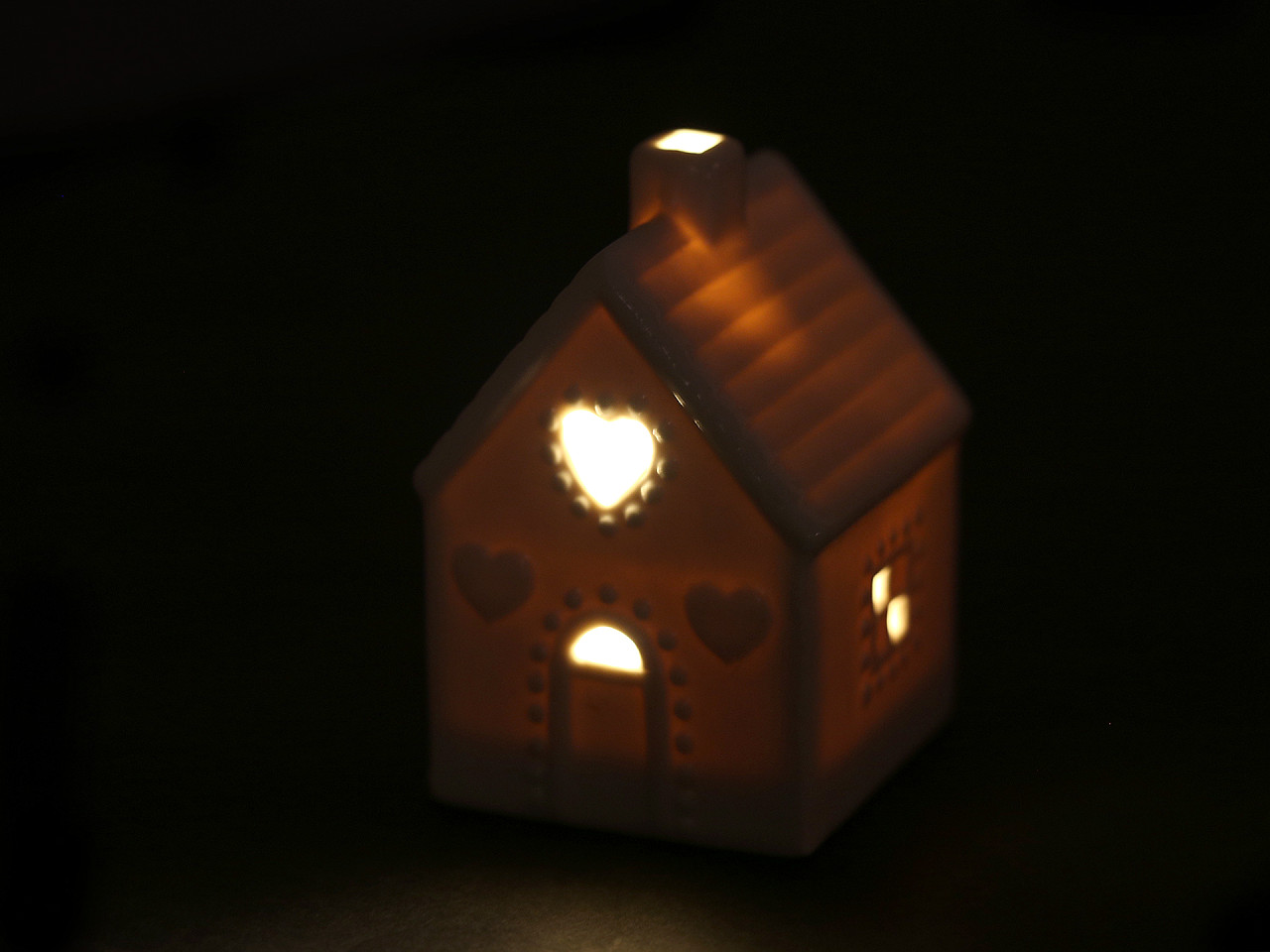 Porcelánový domeček svítící, střední, bílá