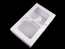 Boîte cadeau en carton avec fenêtre et ruban