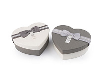 Small gift box, hearts