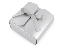 Heart gift box with ribbon