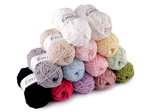 Pelote de laine chenille Emily, 100 g