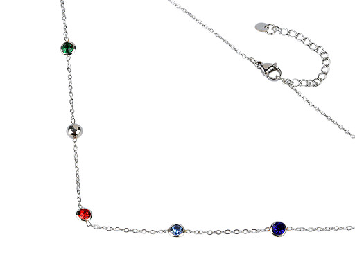 Náhrdelník z nerezovej ocele s brúsenými kamienkami