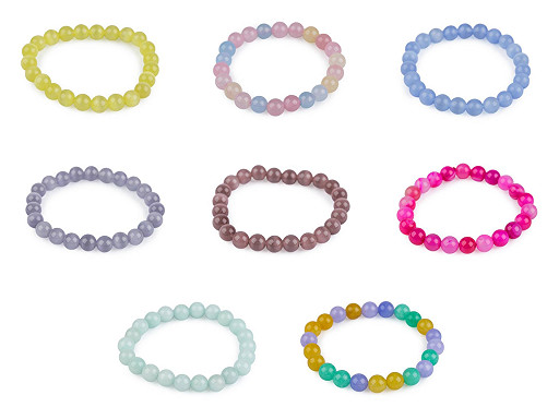 Bracelet made of mineral, synthetic and glass beads