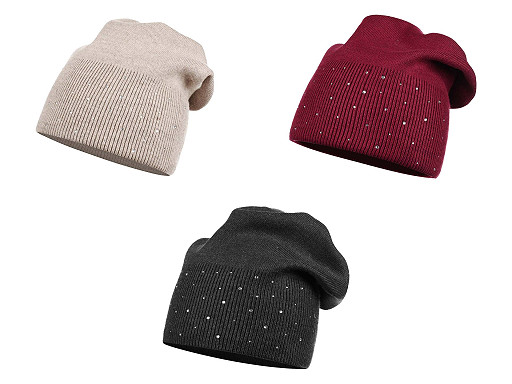 Czapka damska / dziewczęca zimowa z kamyczkami 