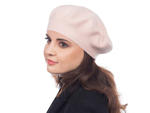 Beret damski włóczkowy