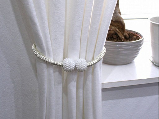 Dekora�n� �vaz / ���ra na z�v�sy s magnetem