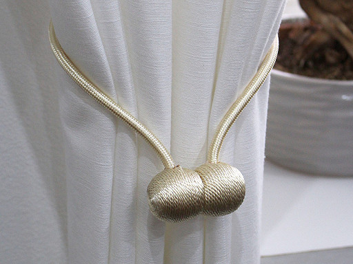 Dekora�n� �vaz / ���ra na z�v�sy s magnetem