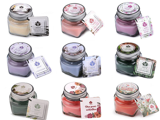 Vela aromática pequeña en tarro de cristal con etiqueta con nombre 28 g, floral