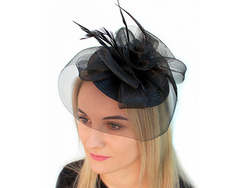 Fascin�tor / klobou�ek kv�t s pe��m a s�kou