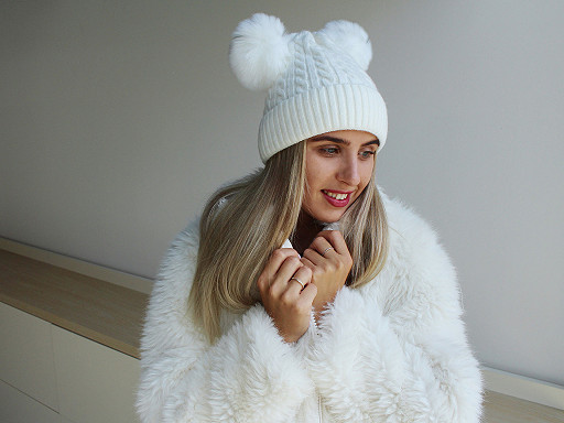 Gorro de invierno con pompón para niña/mujer, Emi Ross 