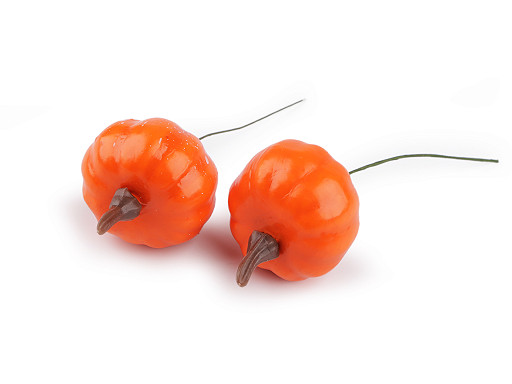 Artificial pumpkins on a wire