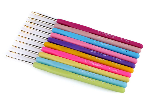 Crochet hook set with silicone handle and golden tip