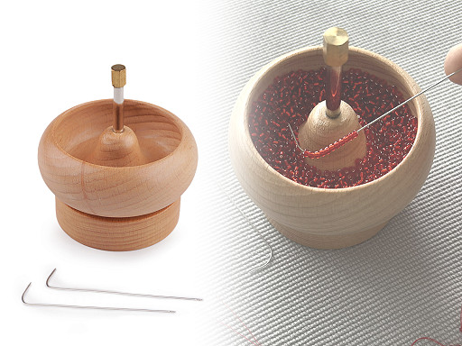 Dřevěný mlýnek k navlékání rokajlu Ø9 a 10 cm s jehlou