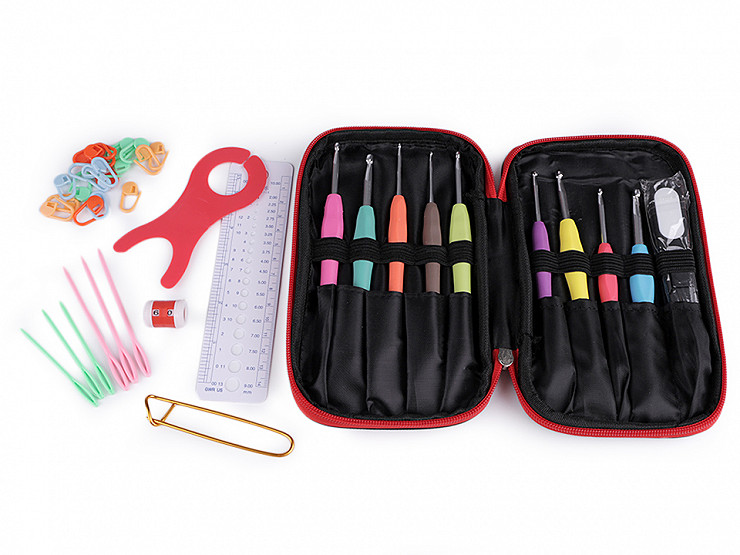 Crocheting Set with Silicone Handle Hooks